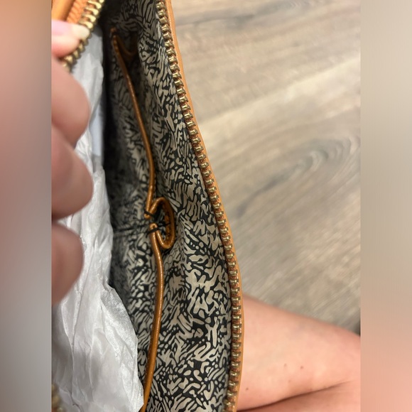 Rebecca Minkoff Large MAC Crossbody Bag with Gold Hardware - Picture 3 of 10